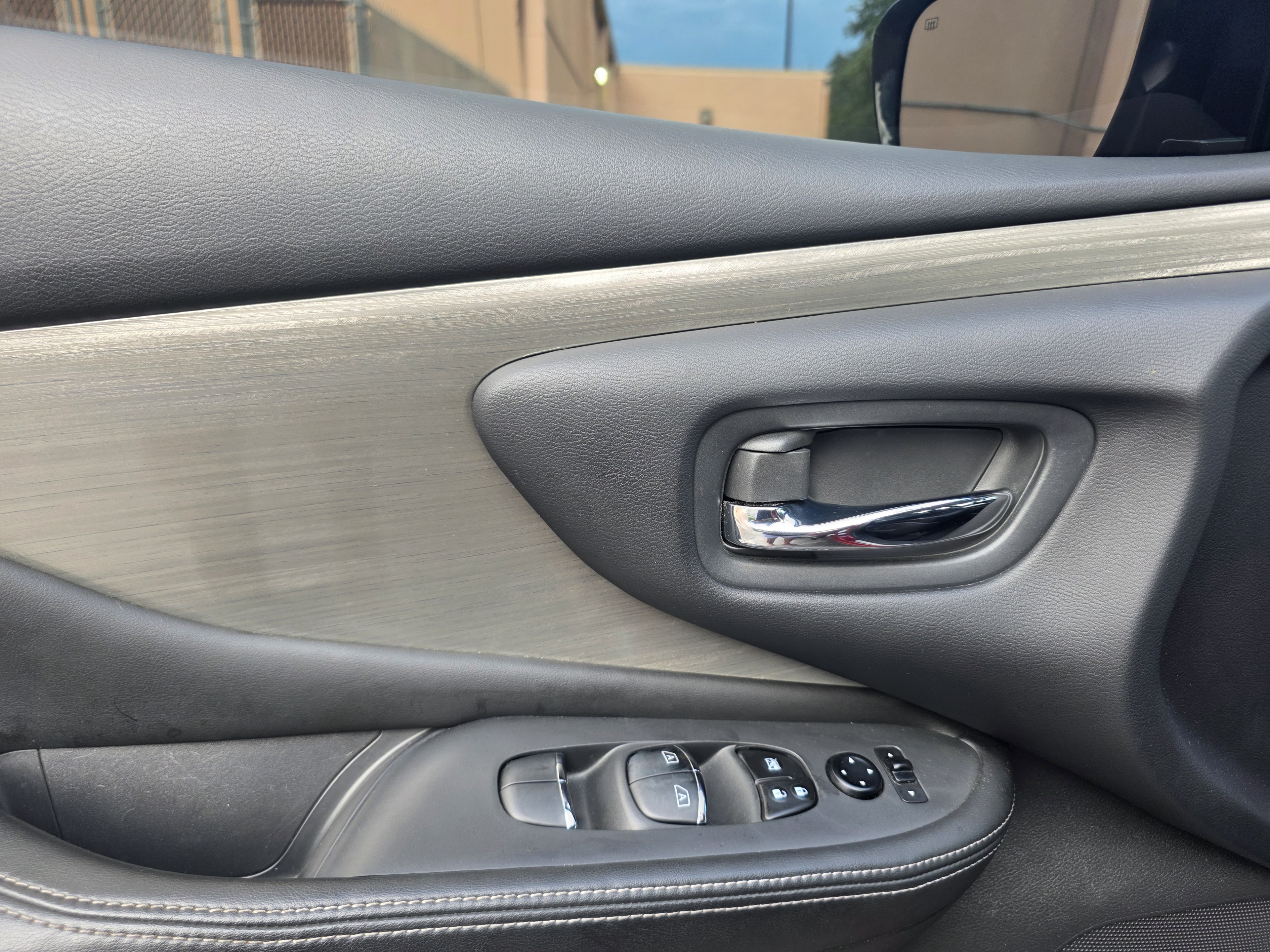 2015 Nissan Murano SL AWD photo 91
