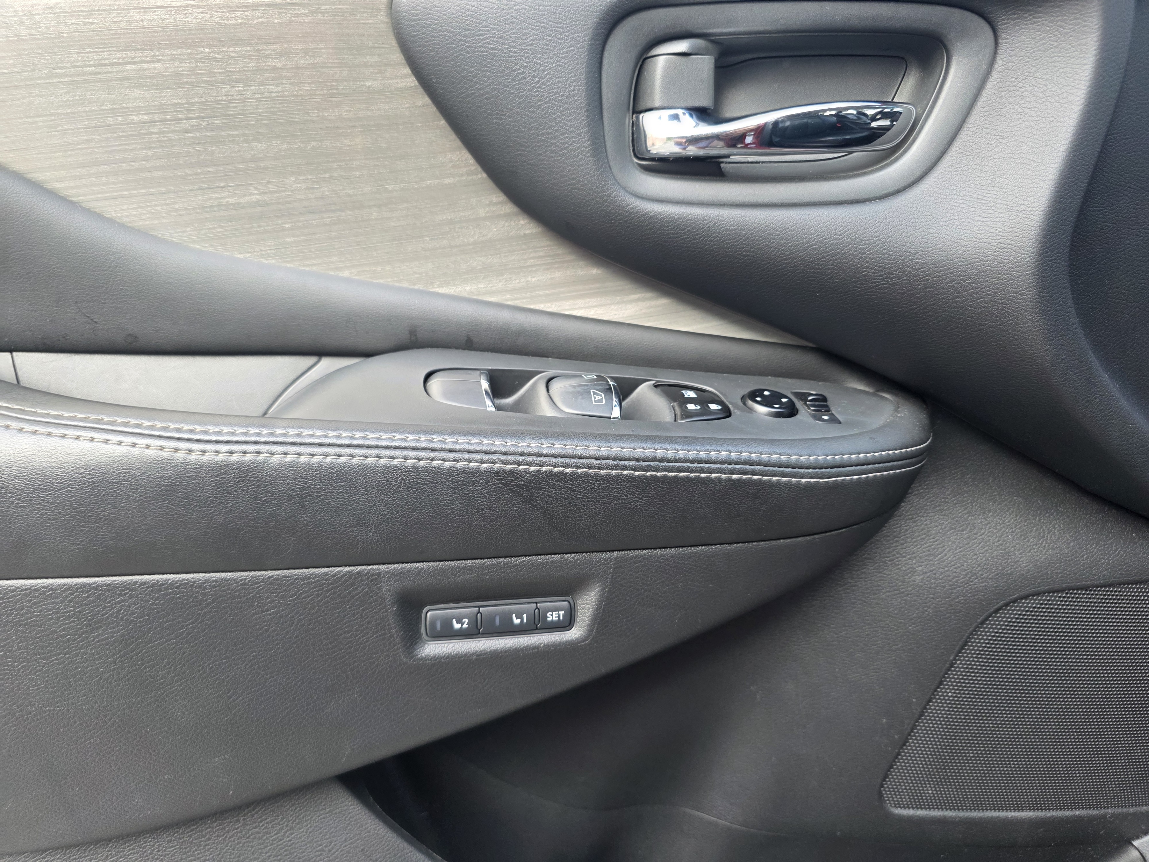 2015 Nissan Murano SL AWD photo 92