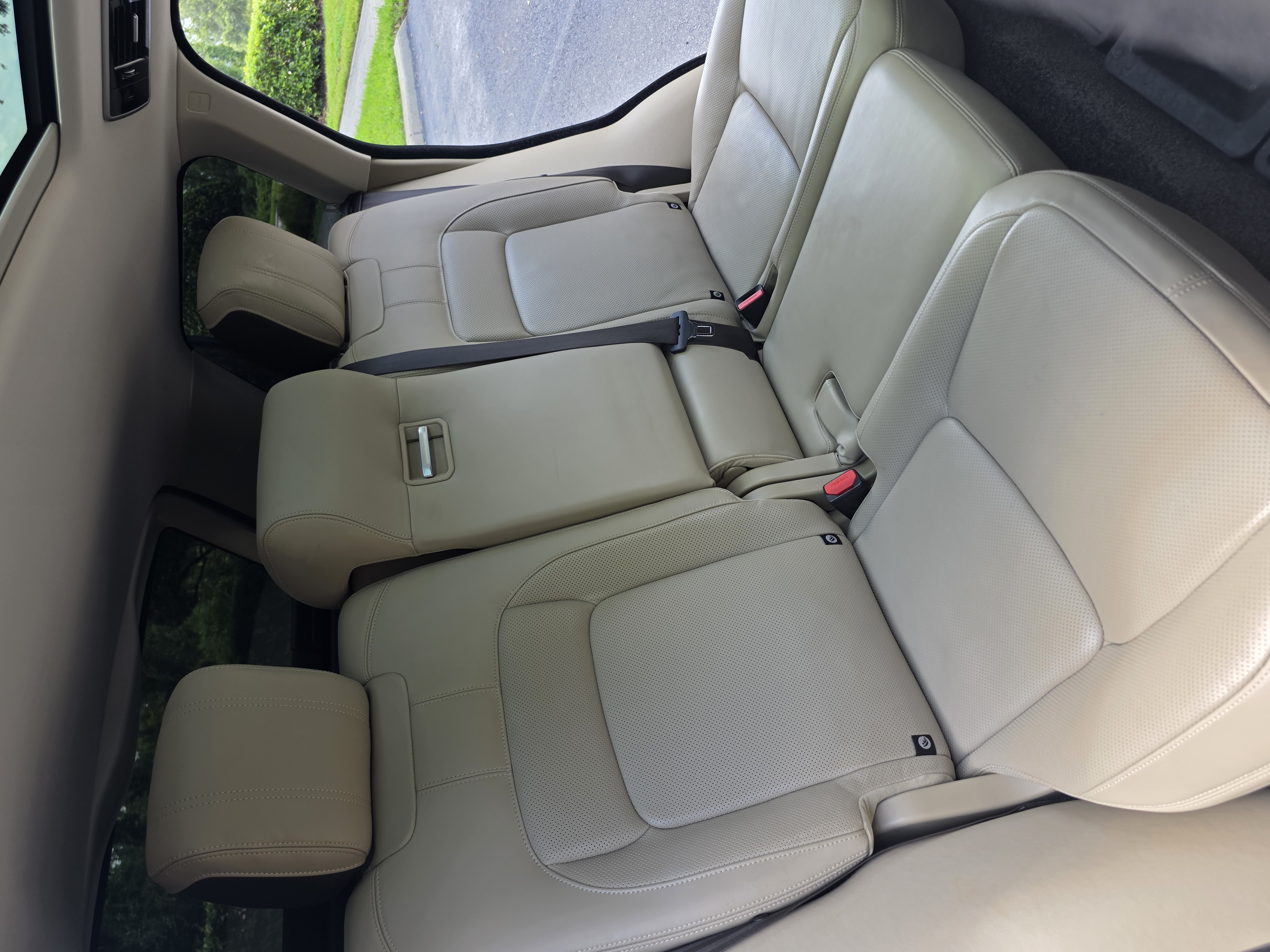 2020 Land Rover Range Rover HSE photo 48