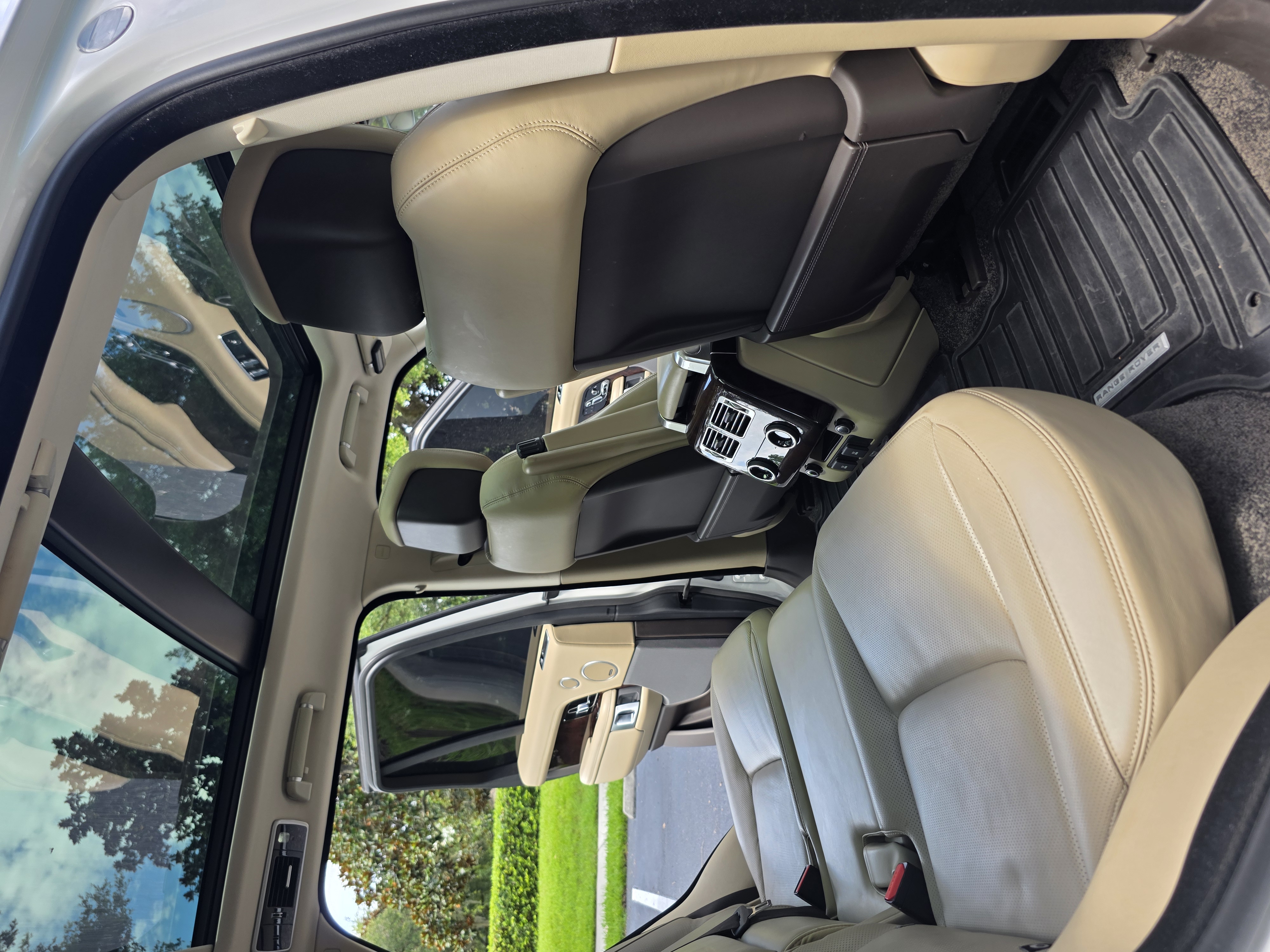 2020 Land Rover Range Rover HSE photo 47