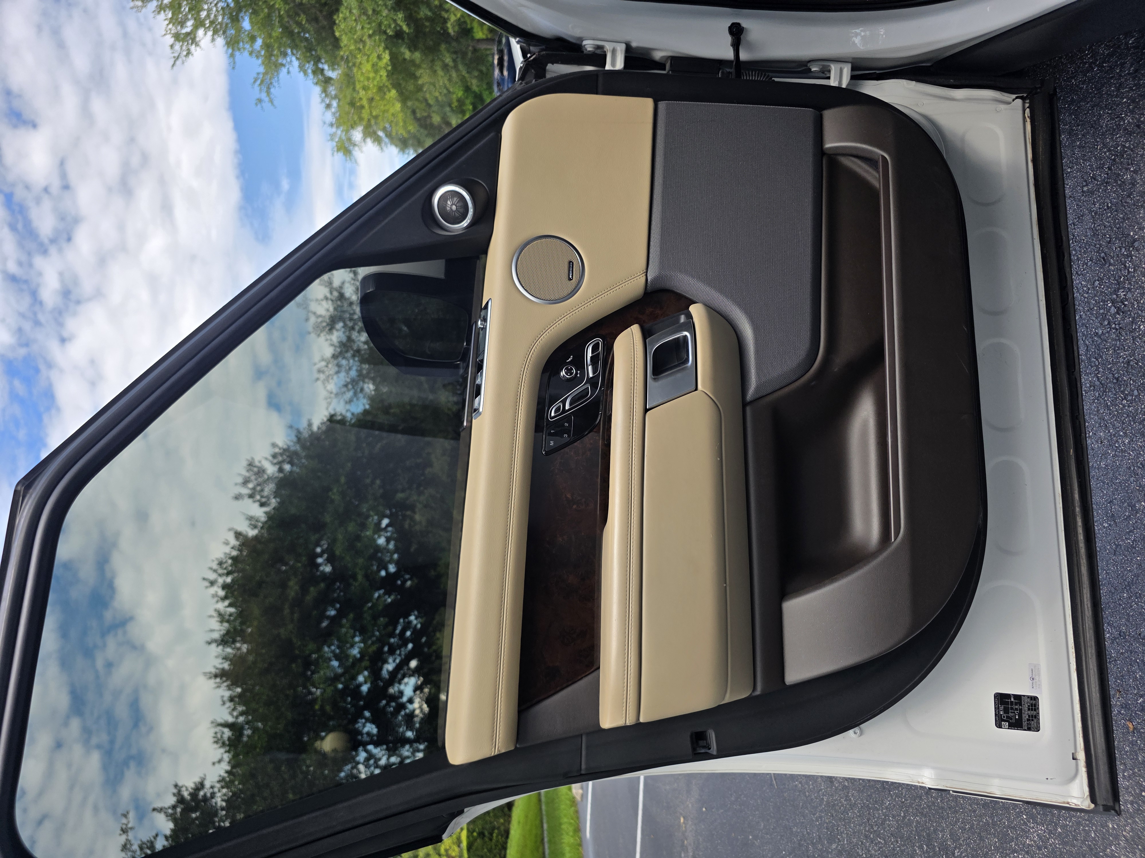 2020 Land Rover Range Rover HSE photo 56