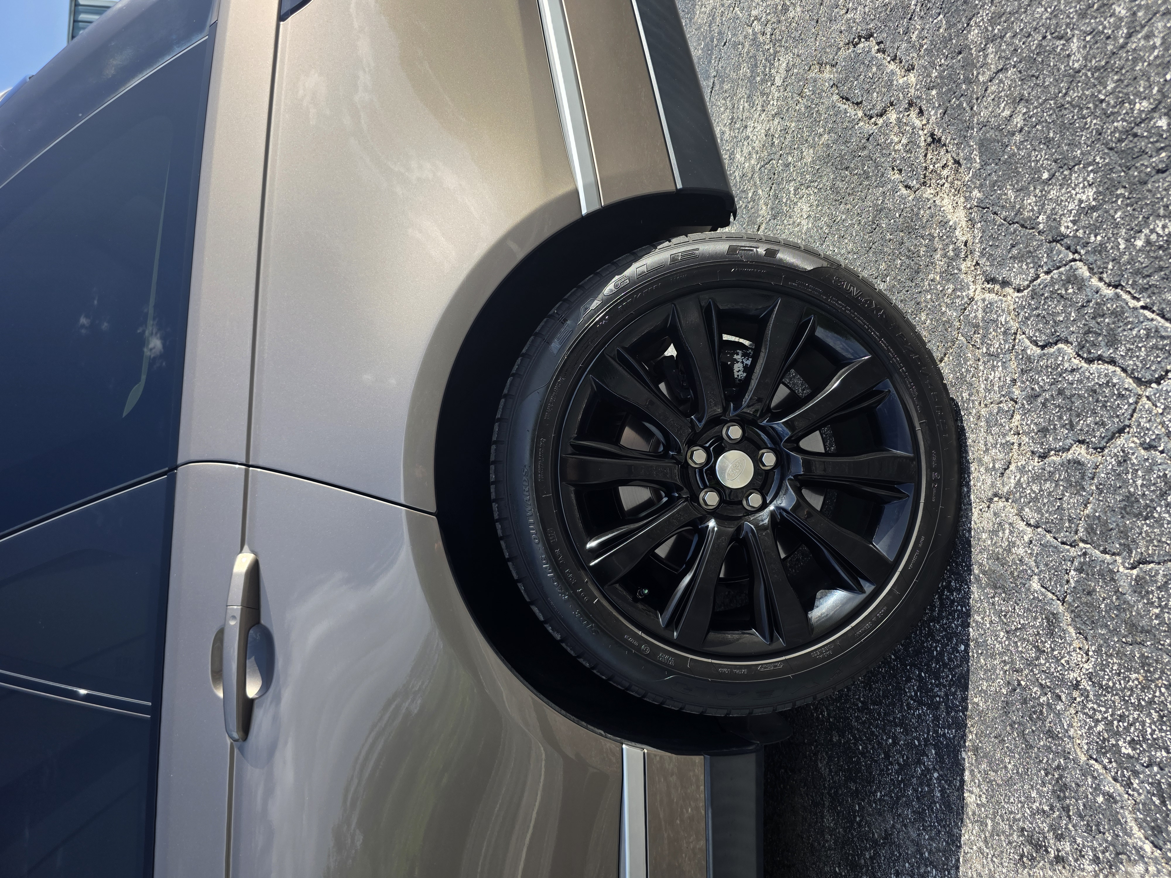 2015 Land Rover Range Rover Hse photo 19