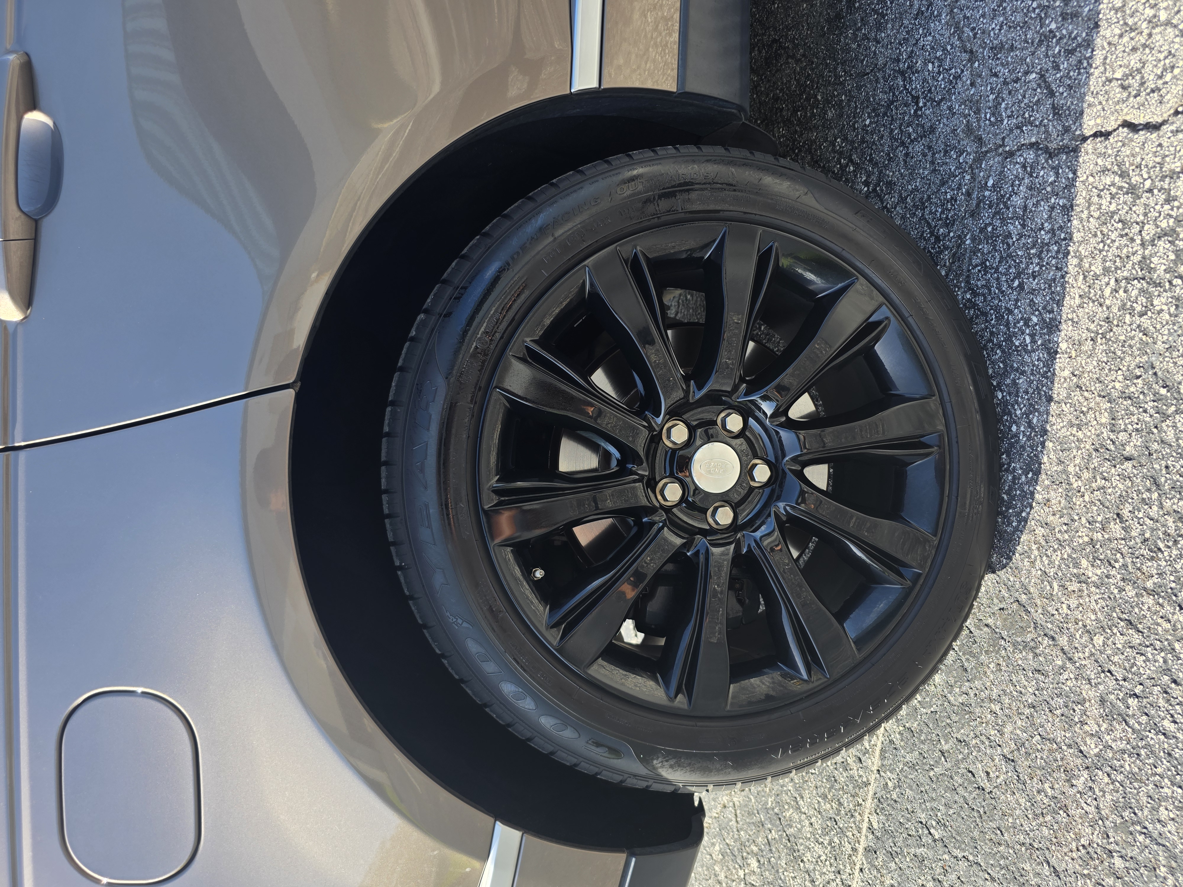 2015 Land Rover Range Rover Hse photo 18