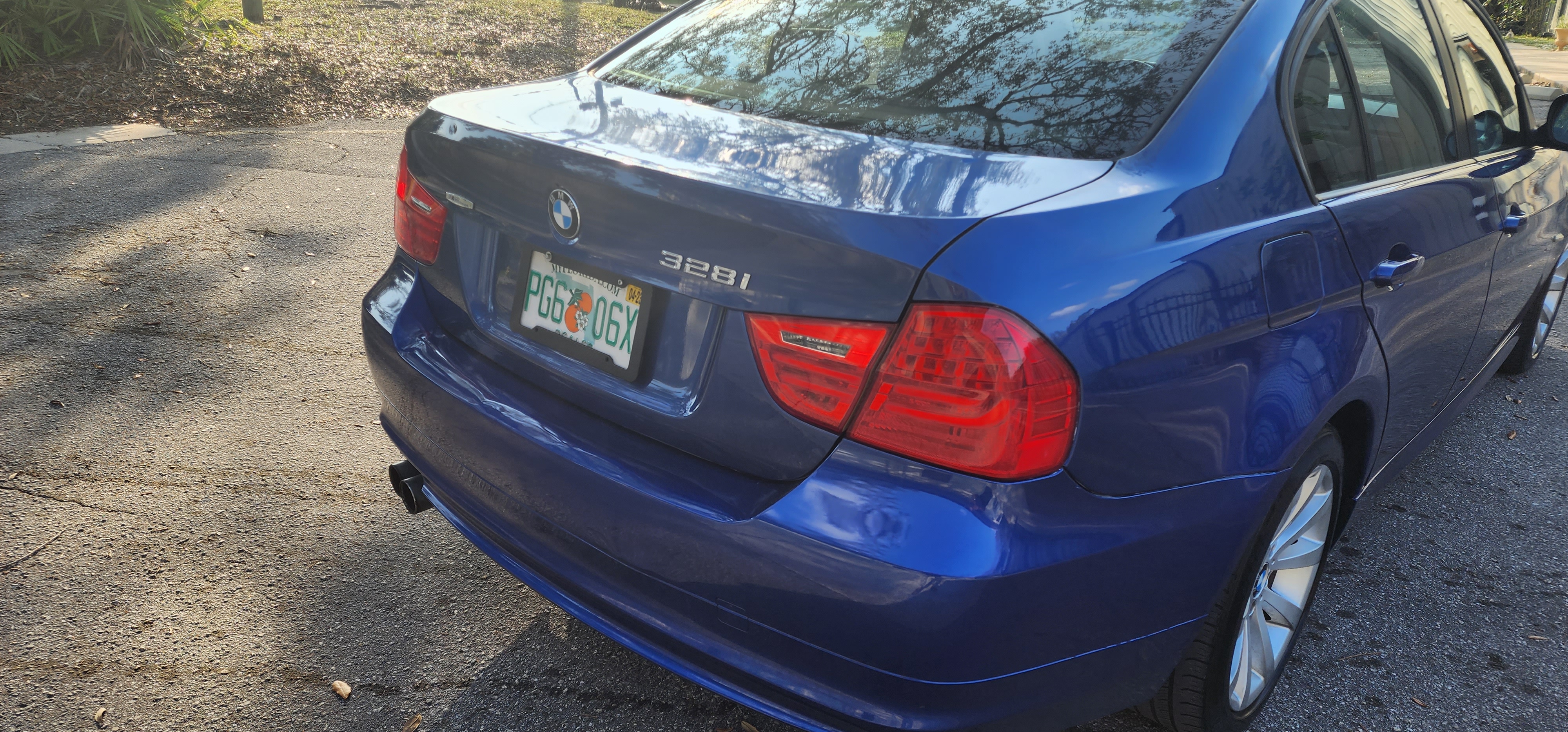 2011 BMW 328i Base photo 31