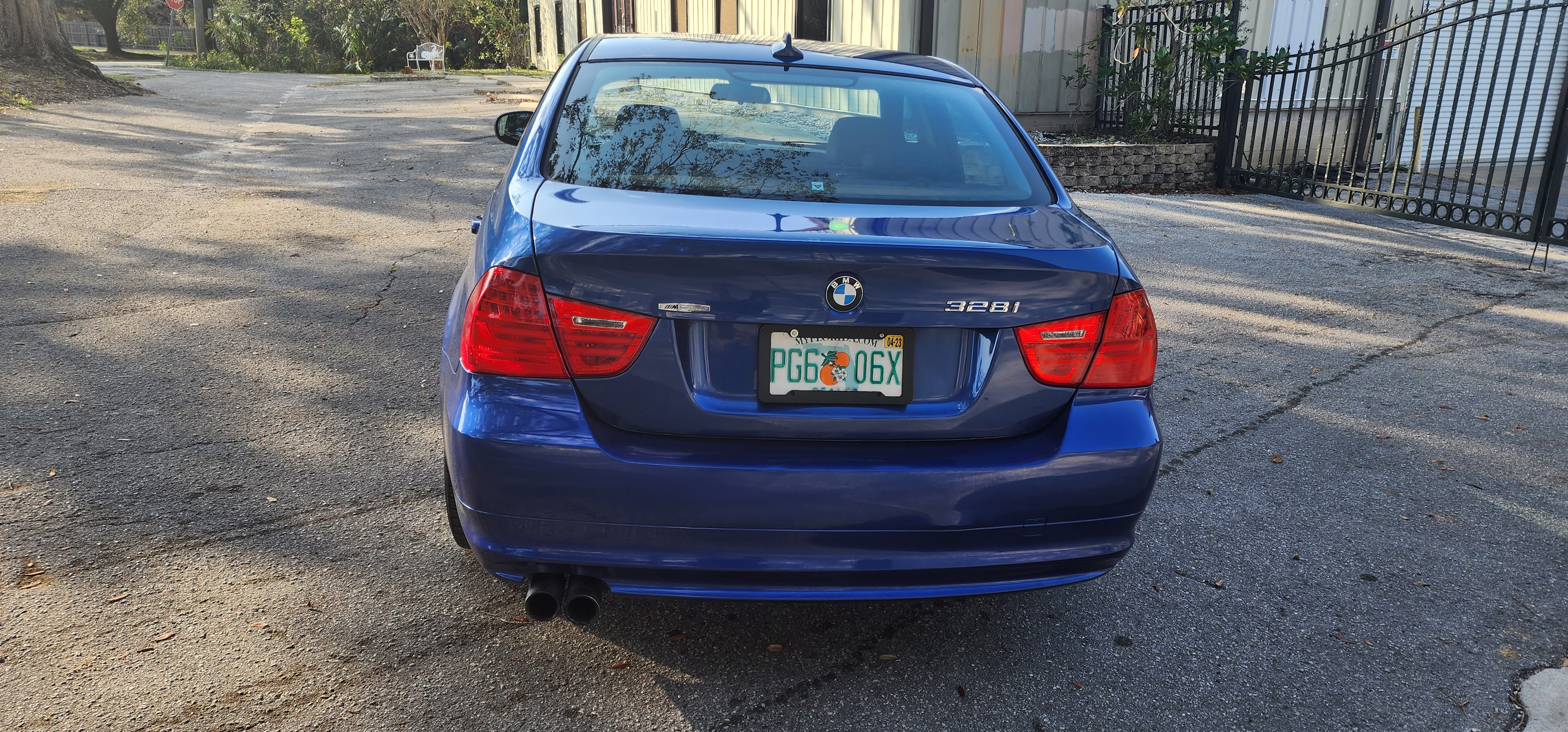 2011 BMW 328i Base photo 26