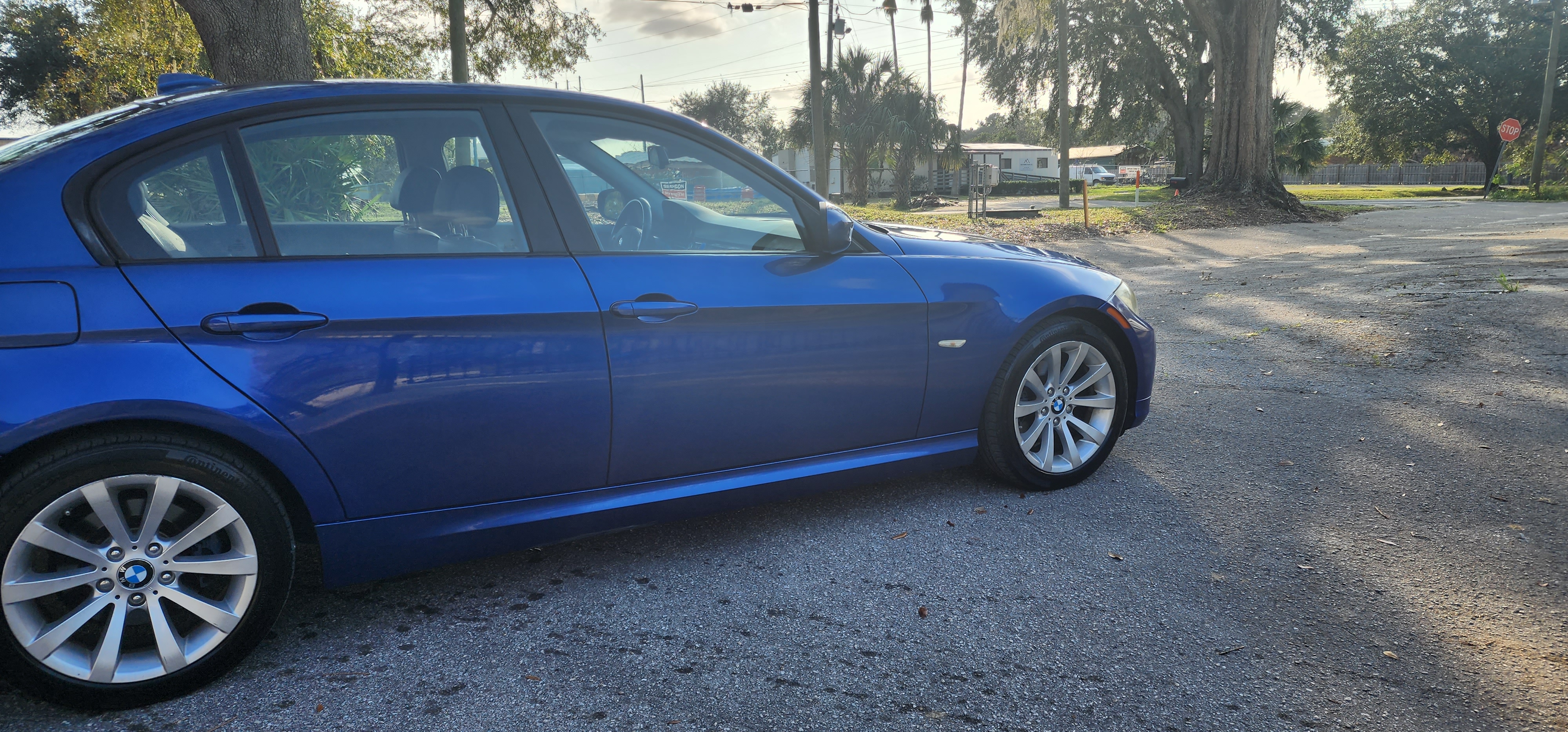 2011 BMW 328i Base photo 18