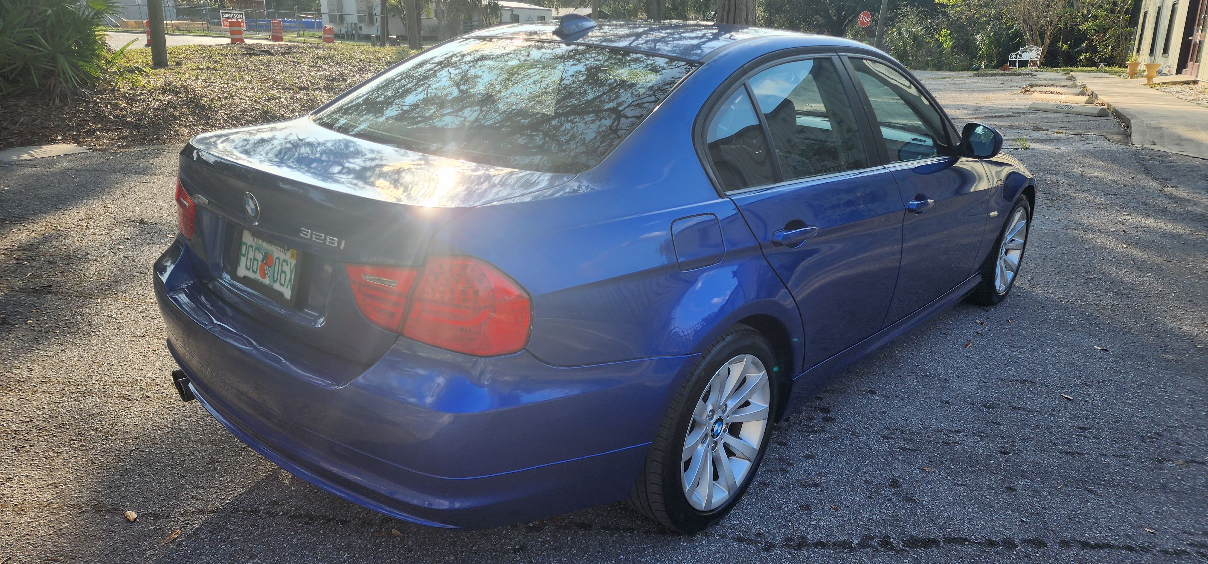 2011 BMW 328i Base photo 34